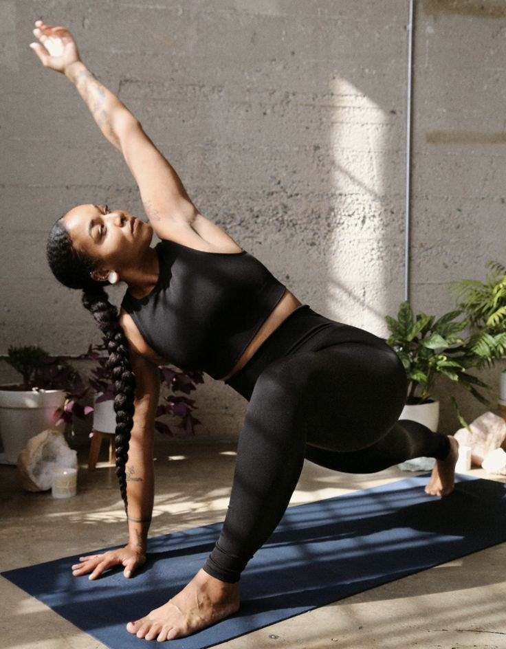 woman-on-black-working-out