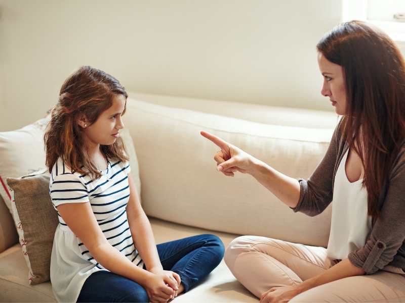 girl-being-reprimanded-by-mother-one-of-the-ways-t-discipline-your-kids-without-destroying-their-self-esteem