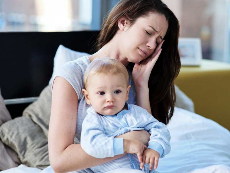 mom-in-a-depressed-mood-with-child-a-sympton-experienced-during-postpartum-period-and-how-to-manage-them