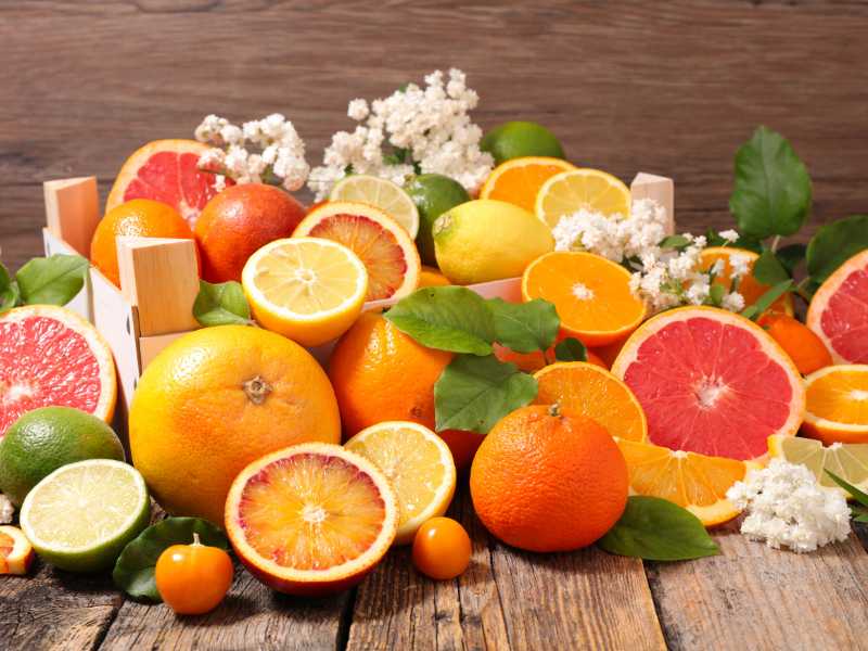 fruits-on-a-wooden-table