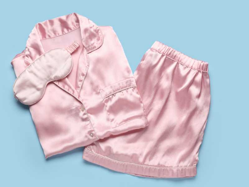 pink-pajamas-on-a-blue-surface-its-a-beautiful-Christmas-gift-ideas-for-mothers