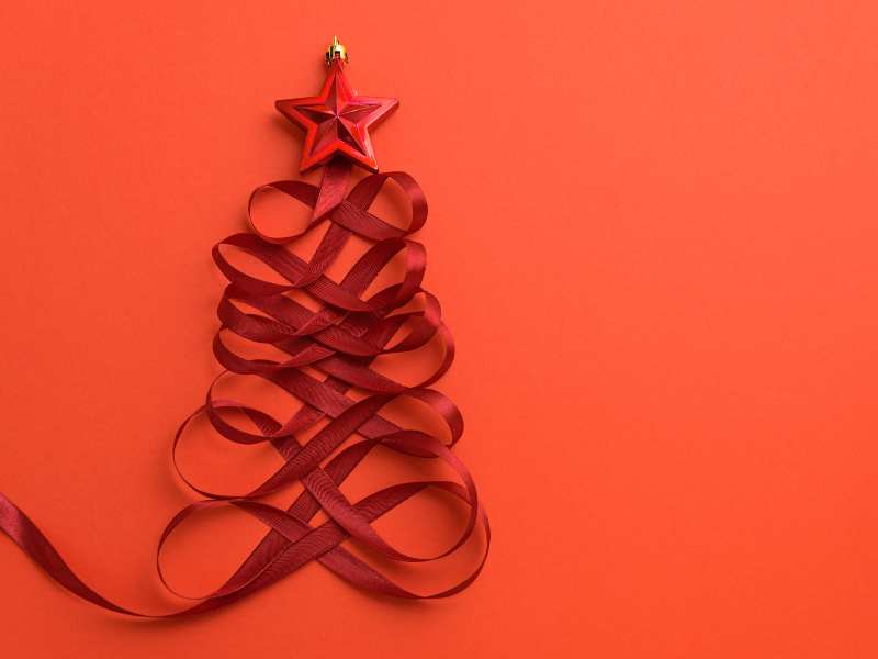 a-red-ribbon-Christmas-tree