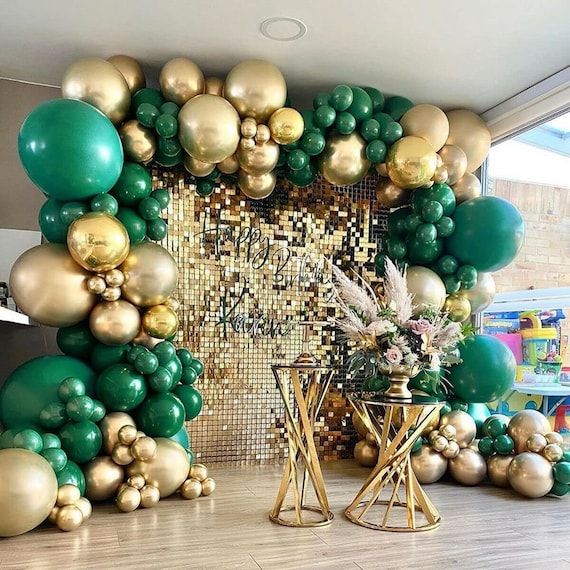 emerald-green-and-gold-garland