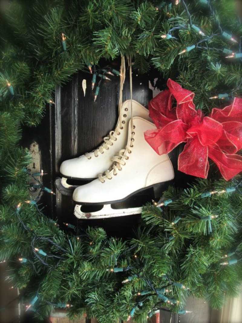 a-white-ice-skate-shoe-in-a-green-wreath-for-outdoor-spaces