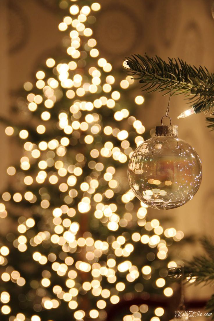 gold-sparkling-lights-ornament