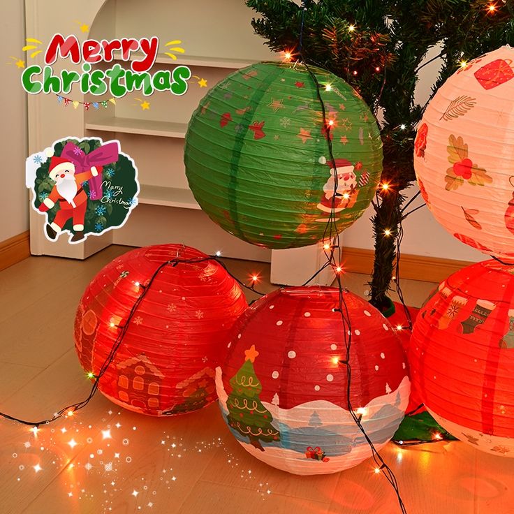 green-red-paper-lanterns-Christmas-porch-decor-for-outdoor-spaces