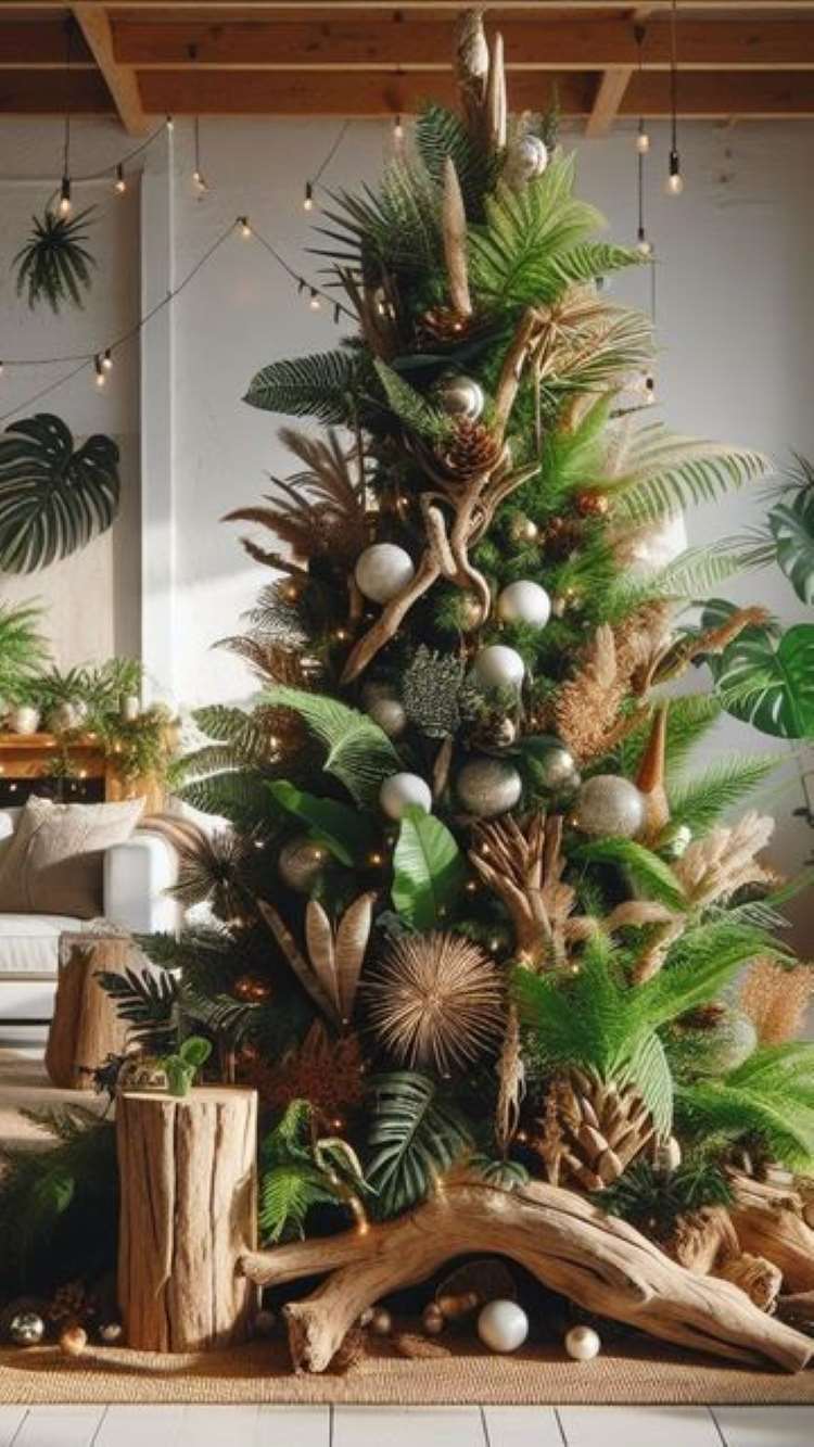 a-Christmas-tree-with-natural-elements