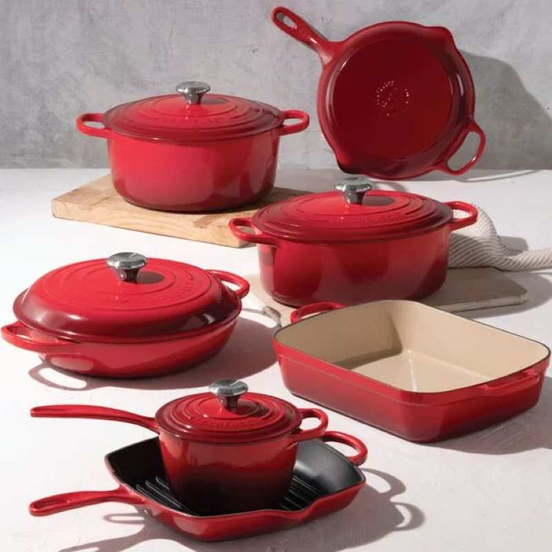 red-cookware-set