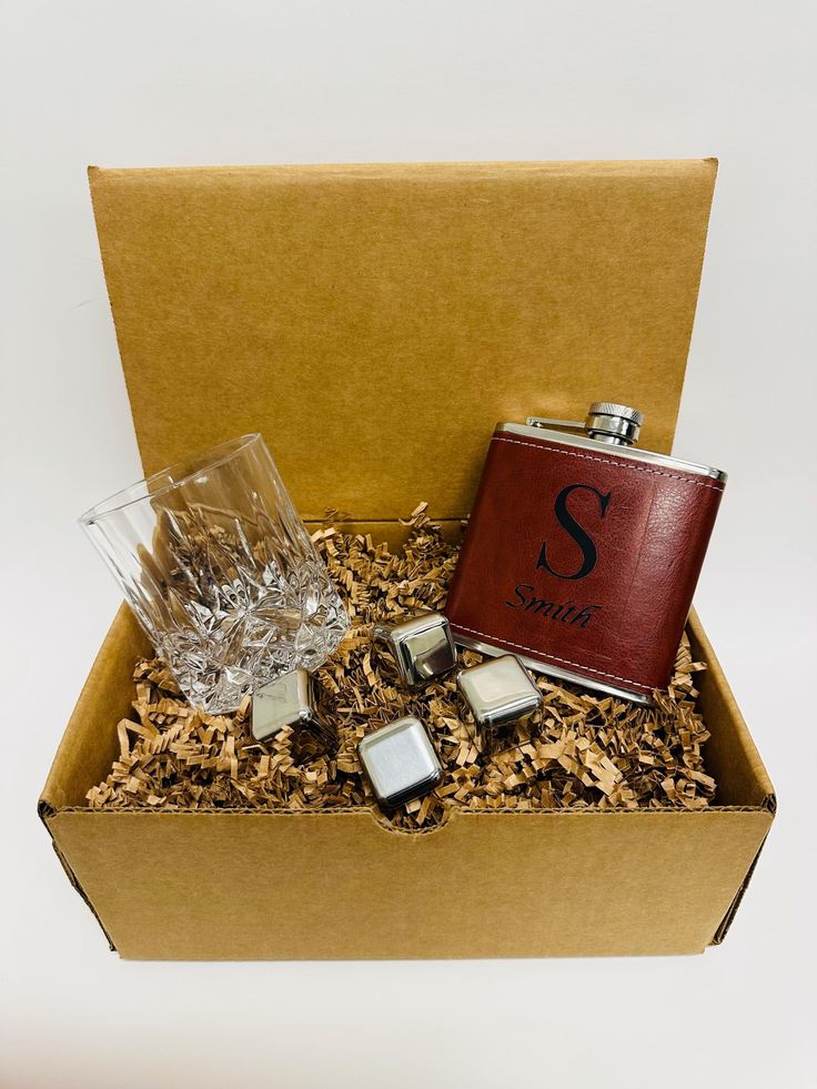 a-brown-whiskey-box-gift-for-boyfriend