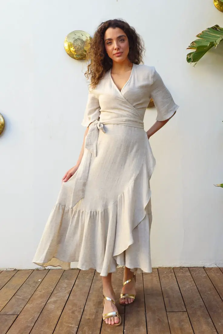 lady-wearing-a-white-hemp-dress