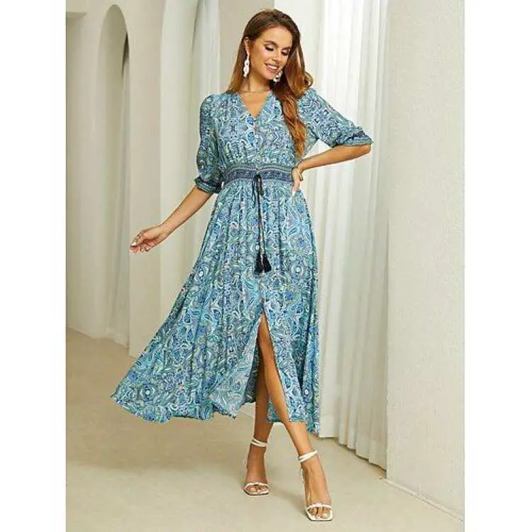 lady-wearing-a-chiffon-gown