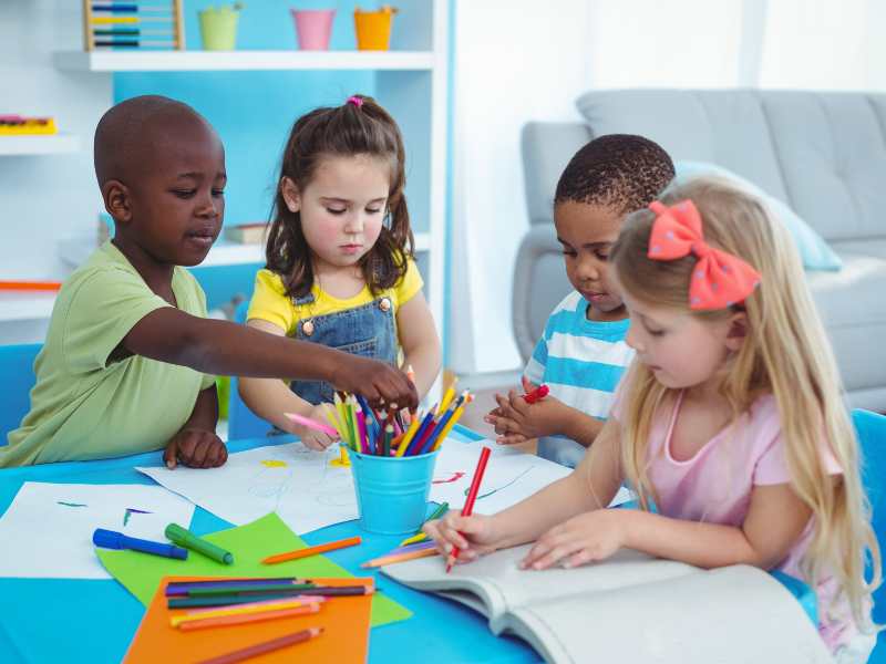 kids-enjoying-spring-crafts