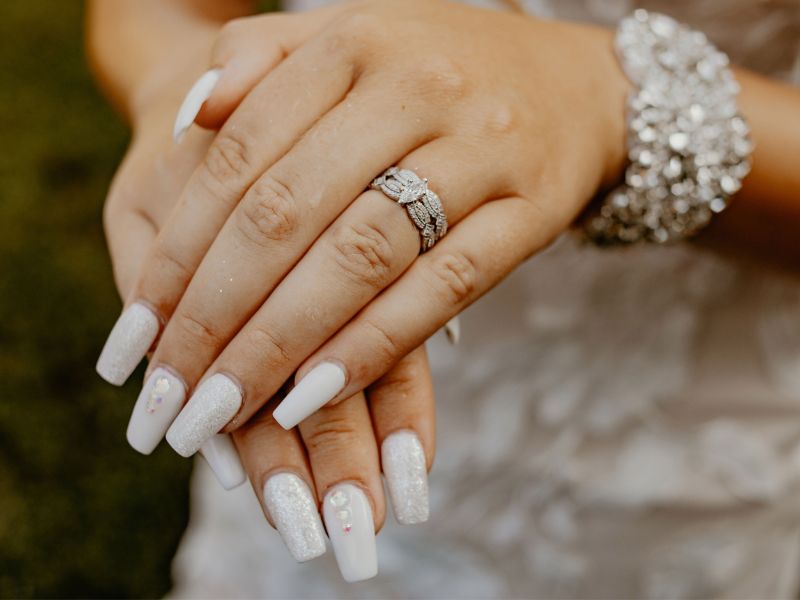 painted-nude-spring-nail-inspo