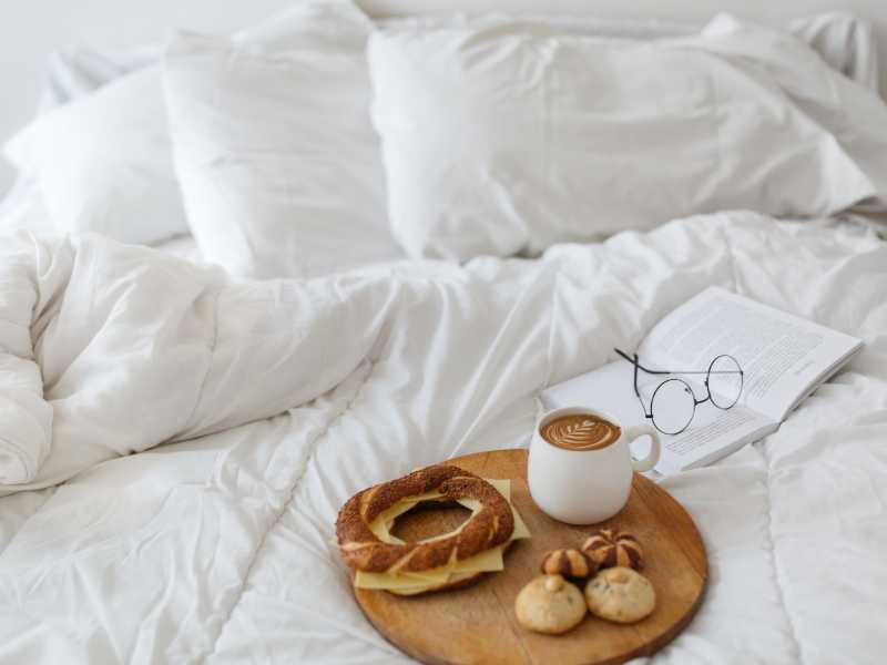 pancakes-with-a-white-mug-on-a-brown-plate-a-valentine's-day-breakfast-in-bed-ideas