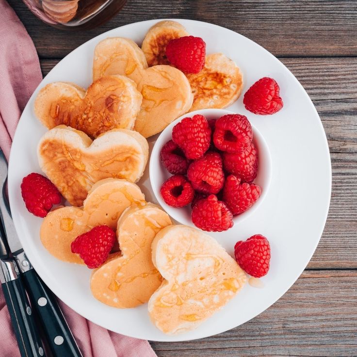 pancakes-and-strawberry-on-a-white-plate-a-valentine's-day-breakfast-in-bed-ideas