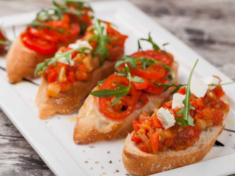 avocado-tomato-bruschetta-for-health-brunch-for-mothers-day