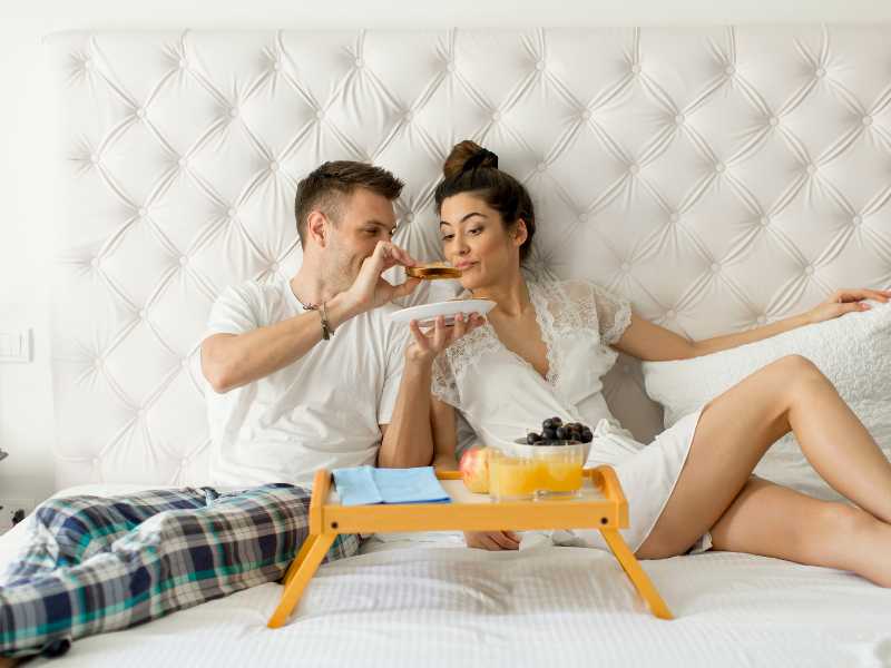 having-breakfast-in-bed