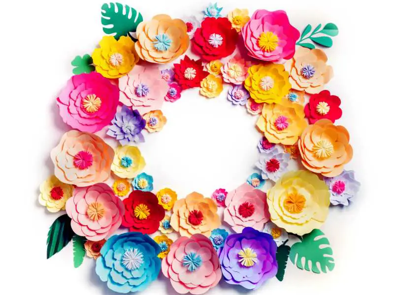 a-floral-paper-wreath-mother's-day-craft