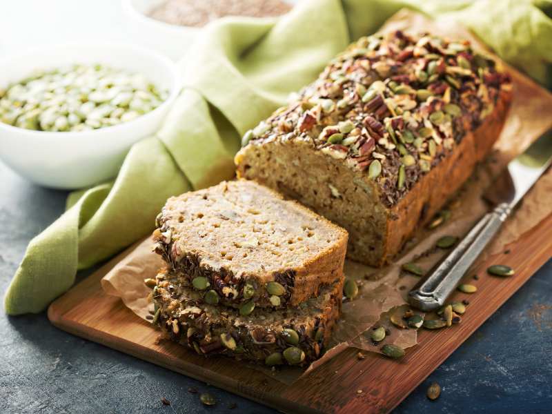 gluten-free-bread-with-pumpkins