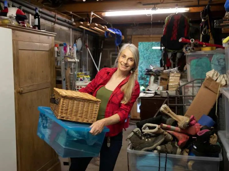 woman-decluttering-a-room