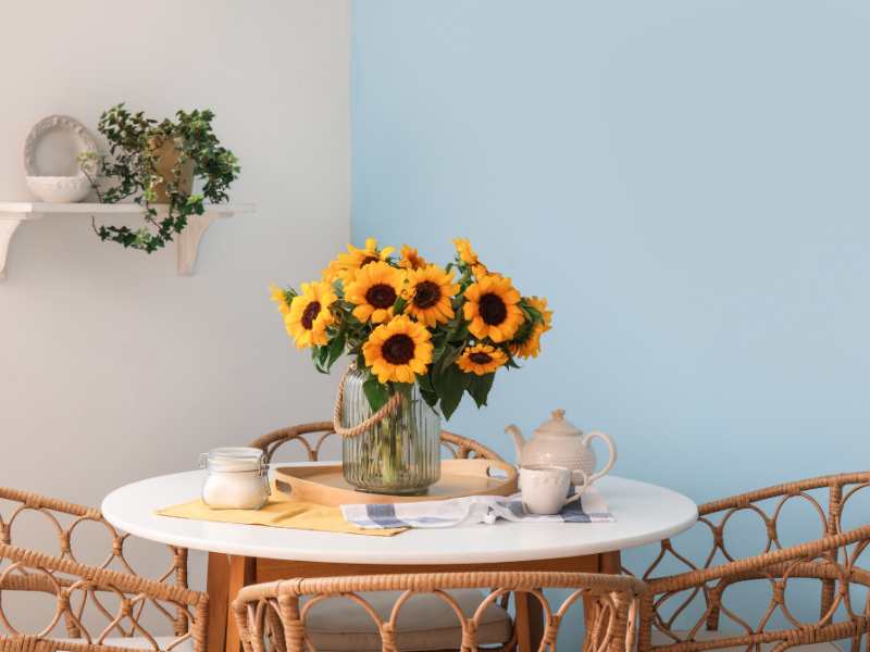 sunflower-on-a-white-round-table-for-a-DIY-mother's-day-table-centerpiece-decor