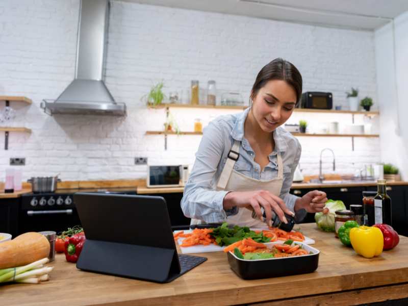 WOMAN-IN-THE-KITCHEN-FOR-MOTHER'S-DAY-DINNER-RECIPES