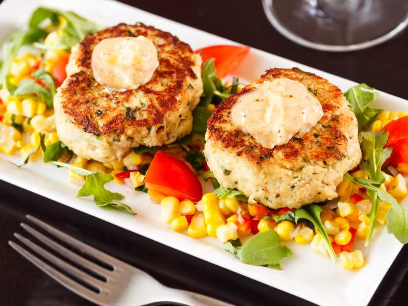 jackfruit-crab-cake-with-sweetcorn-and-slice-tomato-for-mother's-day-dinner