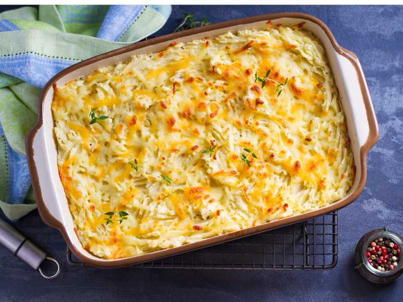 vegan-shepherd-pie-in-a-baked-bowl-on-a-rack