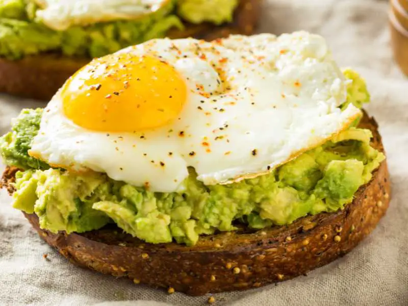 avocado-with-egg