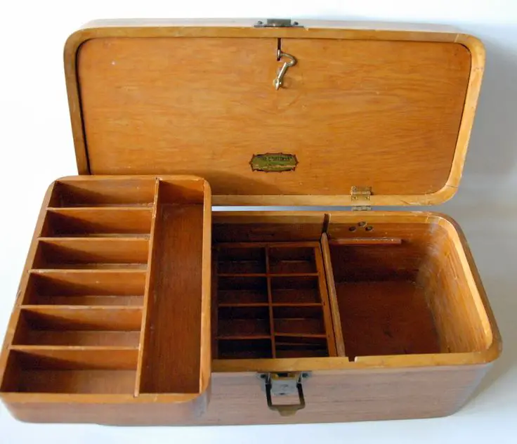 a-DIY-tackle-box-organizer
