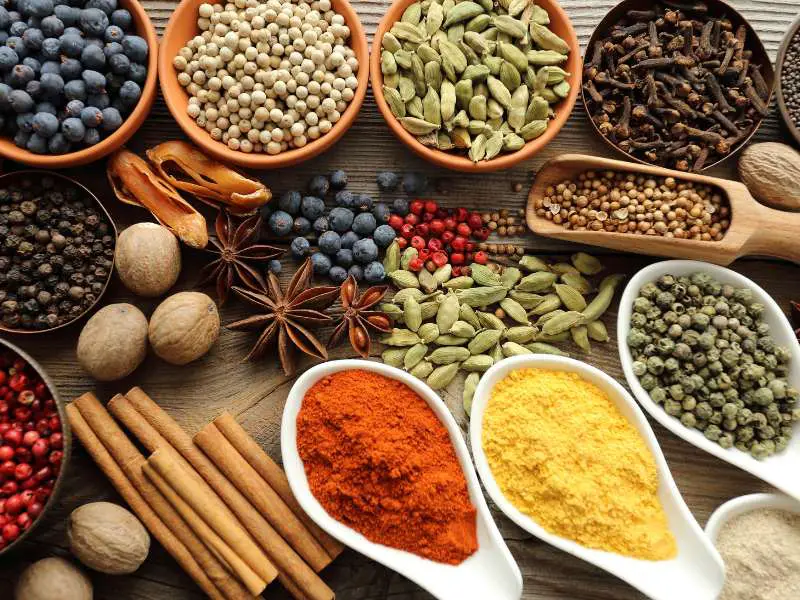 DIY-mixed-spices-on-a-wooden-surface