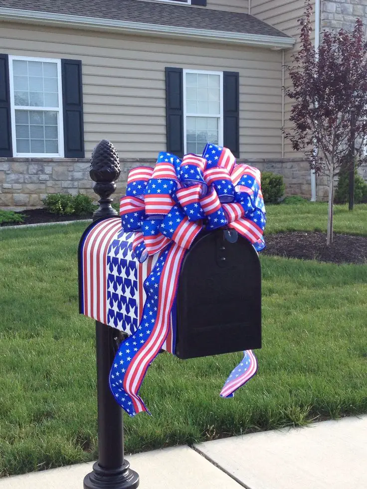 mail-box-with-american-flag-color-decor