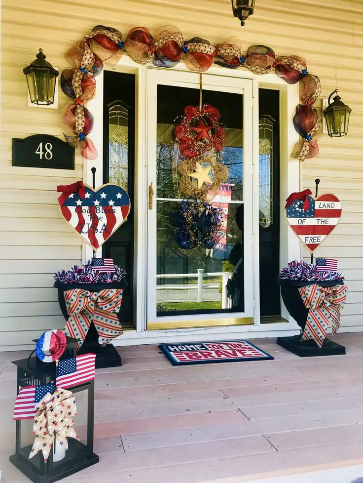 patriotic-porch-decor
