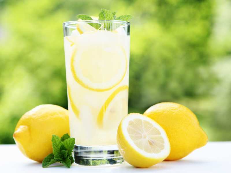 glass-of-flavored-lemonade-