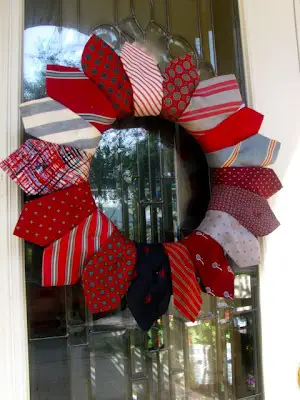 paper-tie-wreath-for-fathers-day-decoration