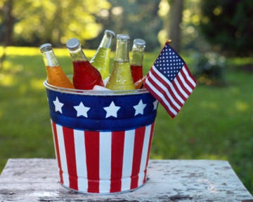 patriotic-ice-bucket-with-drinks-and-american-flag