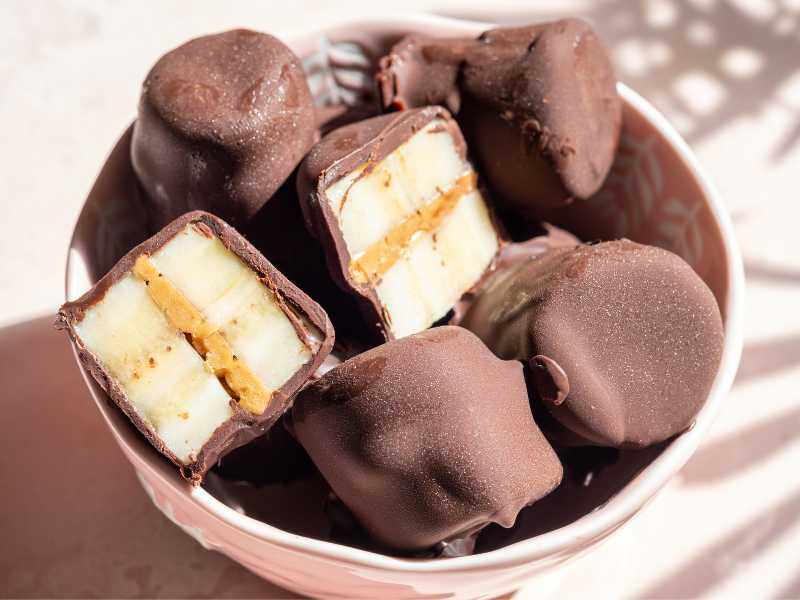 peanut-butter-banana-in-a-bowl