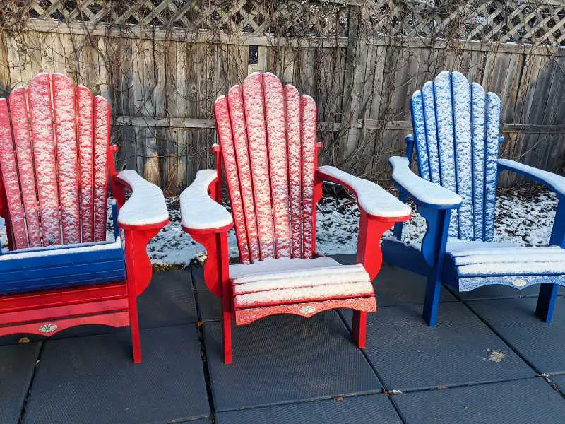 red-white-and-blue-chair-cover-decoration