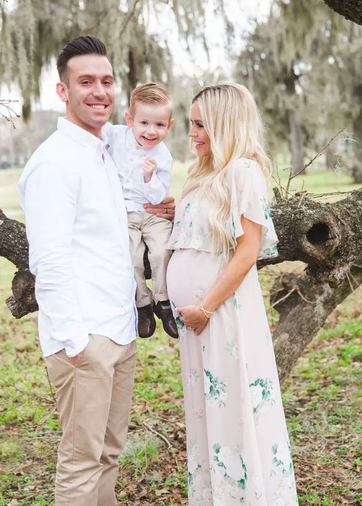 family-of-three-in-an-elegance-outfit-perfect-easter-outfit-for-family