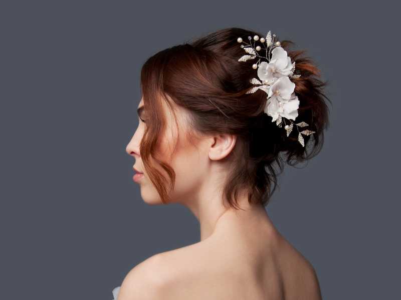 clip-updo-hairstyle-to-achieve-quick-updos-for-thick-hair-in-summer