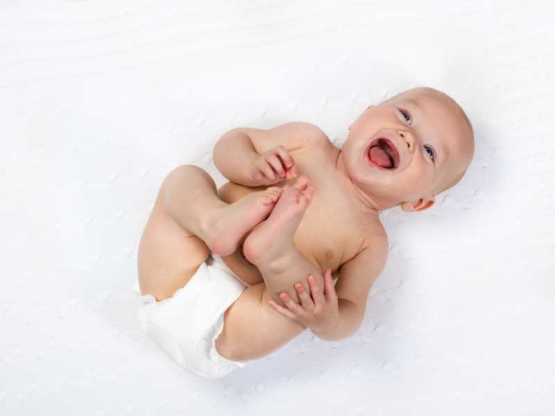 toddler-crying-over-a-dirty-diaper