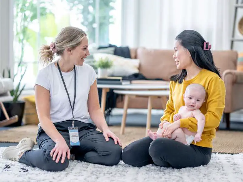 mom-on-her-postpartum-checkup