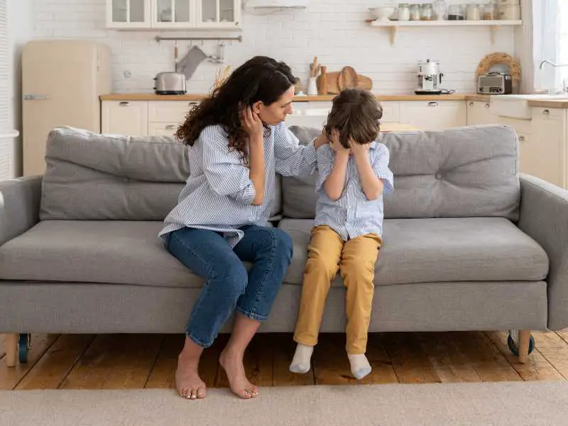 mom-worrying-over-the-son-new-mom-survival-tip