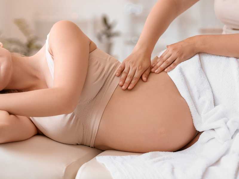 mom-getting-a-massage