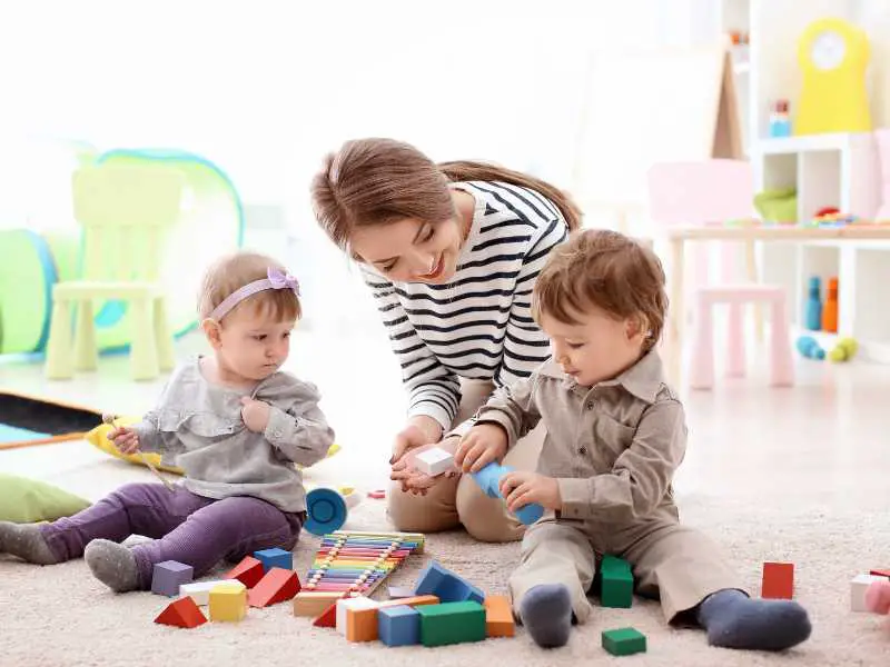 mom-having-indoor-fun-with-kids