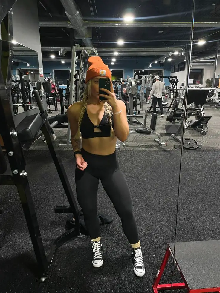 lady-on-protective-cap-in-gym