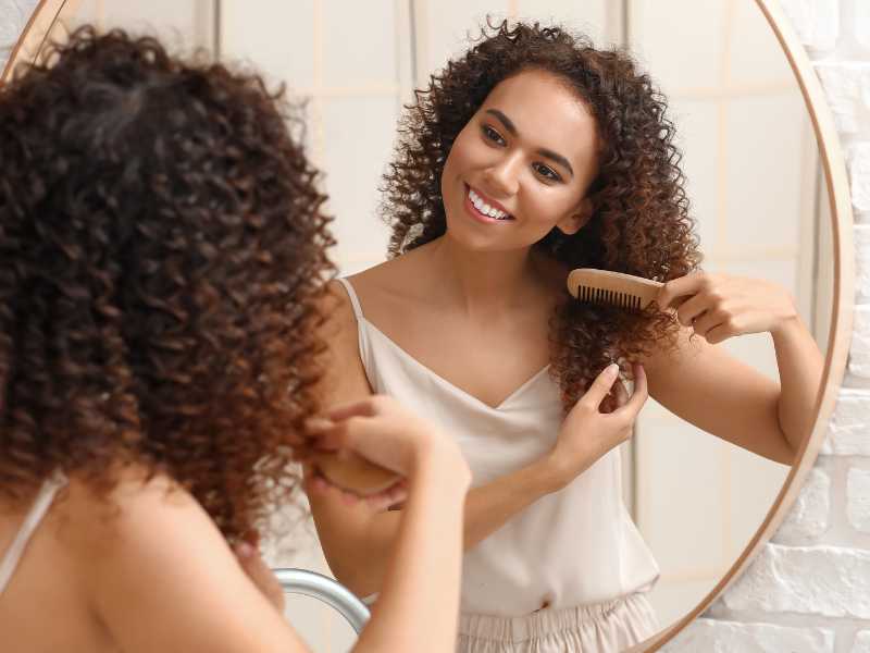 lady-on-pineapple-hairstyle