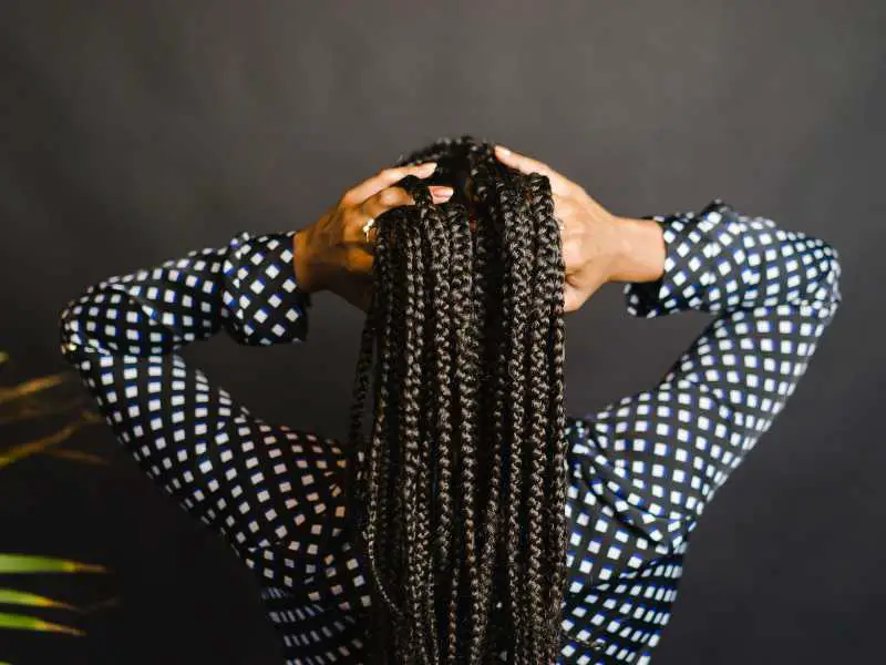 itching-bride-to-make-braid-last-longer-in-summer-sweet