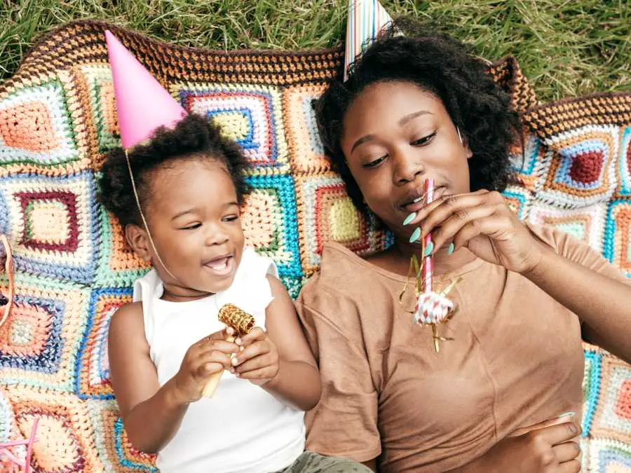 mom-celebrating-toddler