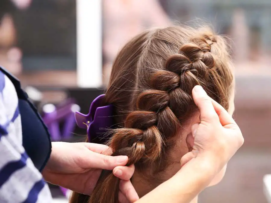 making-a-crown-braid-for-kids